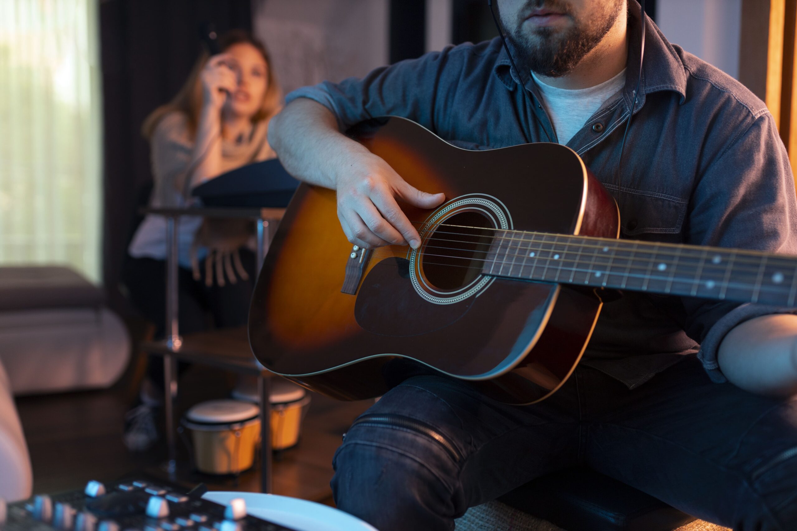 Curso de guitarra - Nivel BásicoCurso de guitarra - Nivel Básico  